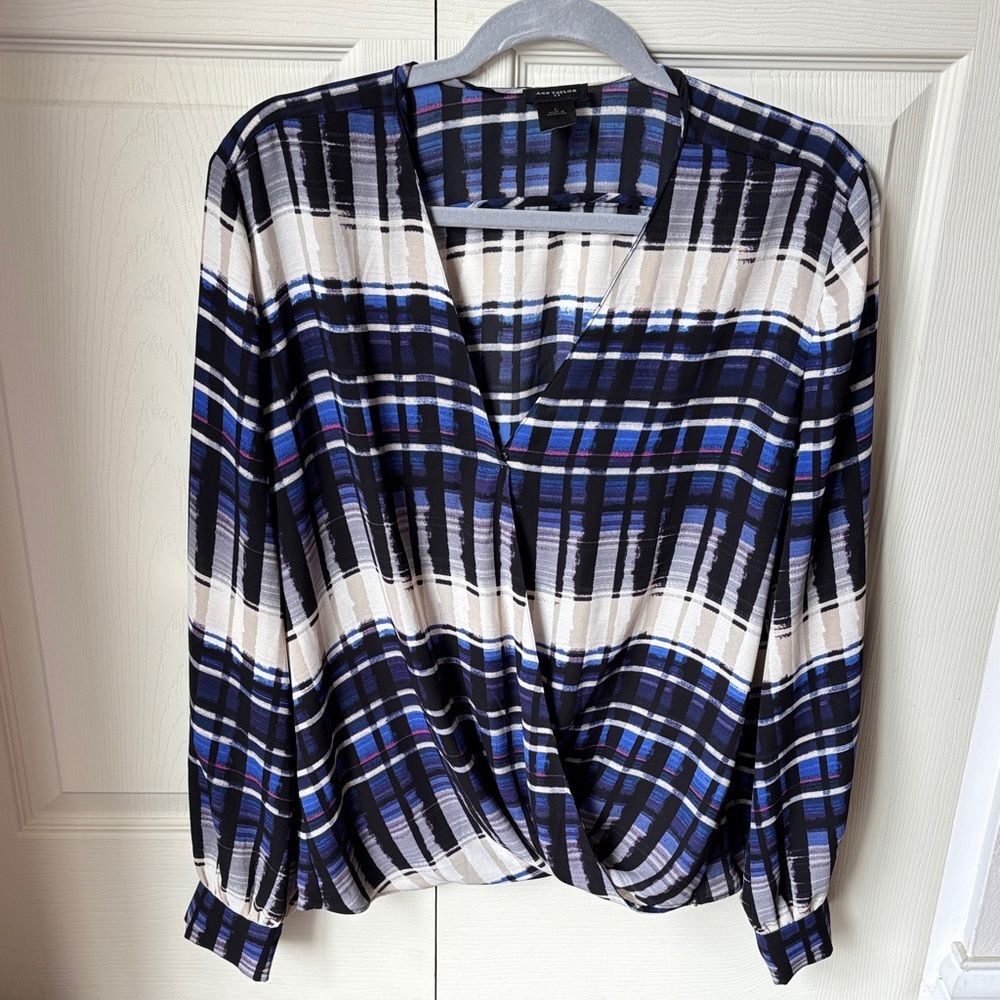 Ann Taylor blouse faux wrap long sleeve Plaid V-Neck Women's Top Large EUC work